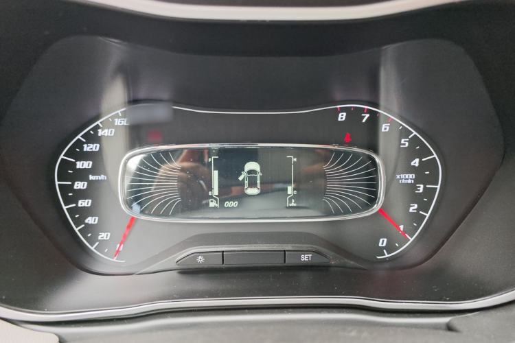 Used Baojun 510 2017 1.5L manual Comfort trim Interior 8