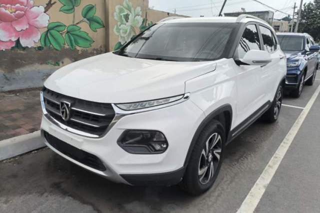 Used Baojun 510 2017 1.5L Automatic Fashion Model