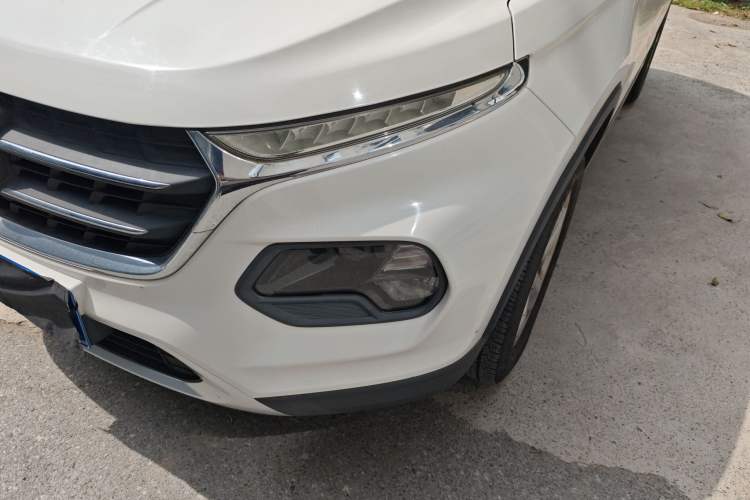 Used Baojun 510 2017 1.5L Manual Fashion Model Left Front Headlight