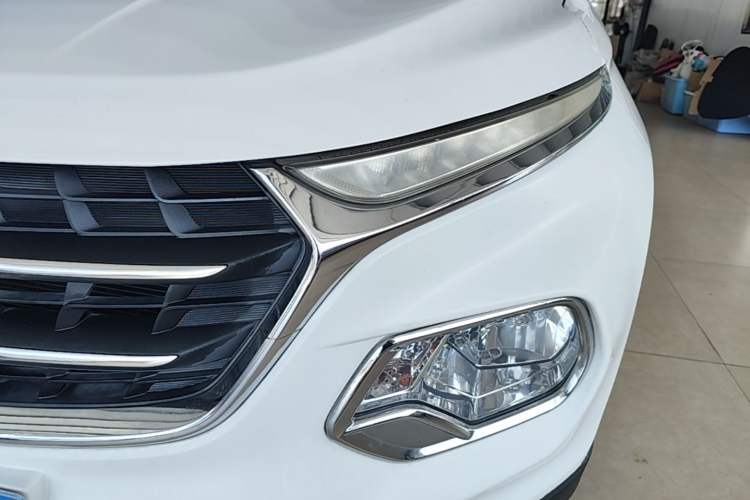 Used Baojun 510 2017 1.5L manual Comfort trim Left Front Headlight