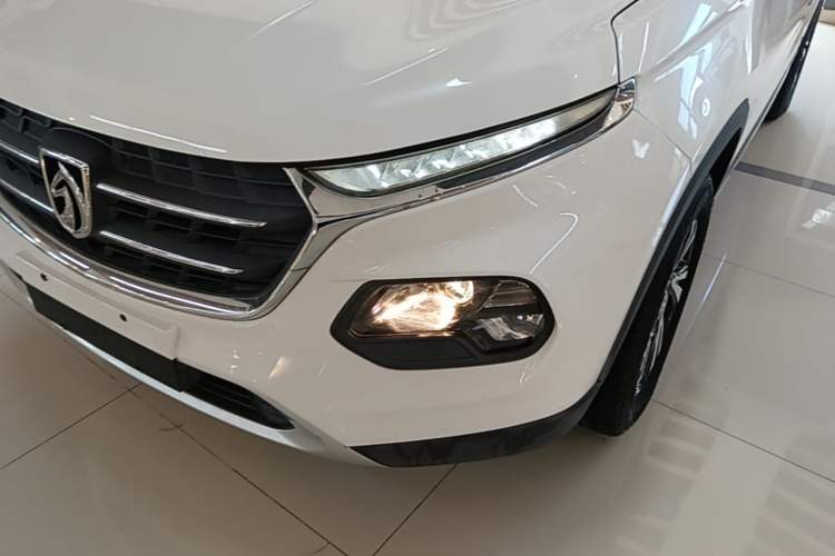 Used Baojun 510 2017 1.5L Manual Luxury Model Left Front Headlight