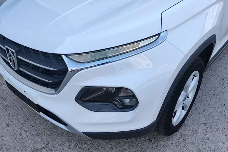 Used Baojun 510 2017 1.5L Manual Fashion Model Left Front Headlight