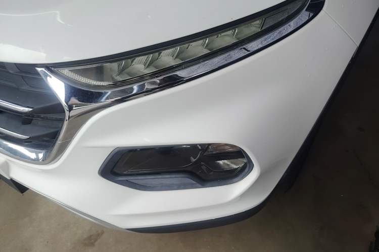 Used Baojun 510 2017 1.5L Automatic Luxury Model Left Front Headlight