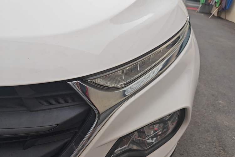 Used Baojun 510 2017 1.5L manual Comfort trim Left Front Headlight