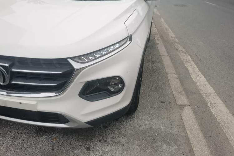 Used Baojun 510 2017 1.5L Automatic Luxury Model Left Front Headlight