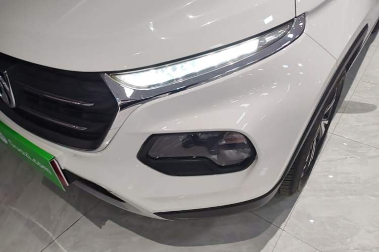 Used Baojun 510 2017 1.5L Manual Luxury Model Left Front Headlight
