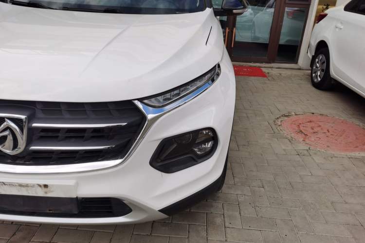 Used Baojun 510 2017 1.5L Manual Luxury Model Left Front Headlight