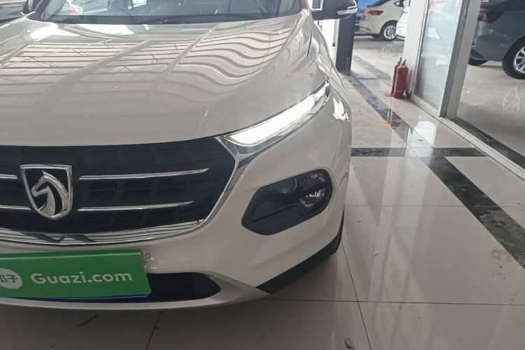 Used Baojun 510 2017 1.5L Automatic Luxury Model Left Front Headlight
