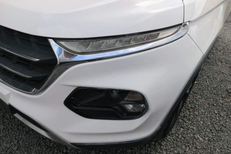 Used Baojun 510 2017 1.5L Automatic Luxury Model Left Front Headlight