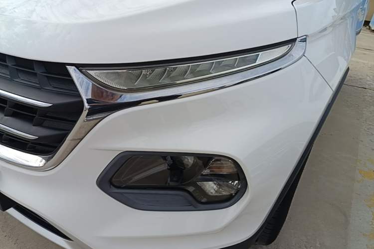 Used Baojun 510 2017 1.5L Automatic Luxury Model Left Front Headlight