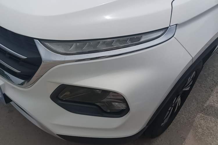 Used Baojun 510 2017 1.5L Automatic Luxury Model Left Front Headlight