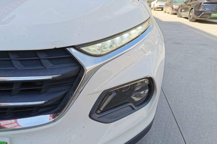 Used Baojun 510 2017 1.5L Automatic Luxury Model Left Front Headlight