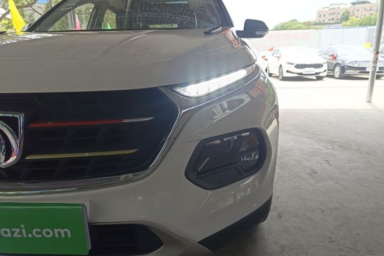 Used Baojun 510 2017 1.5L Automatic Luxury Model Left Front Headlight