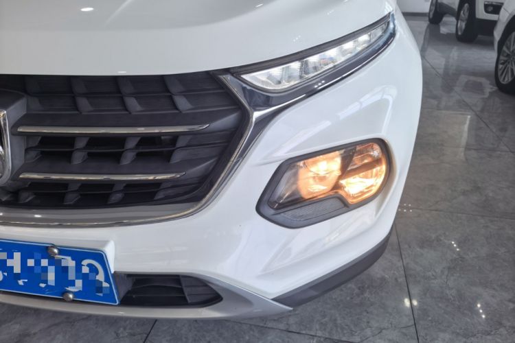 Used Baojun 510 2017 1.5L Automatic Luxury Model Left Front Headlight