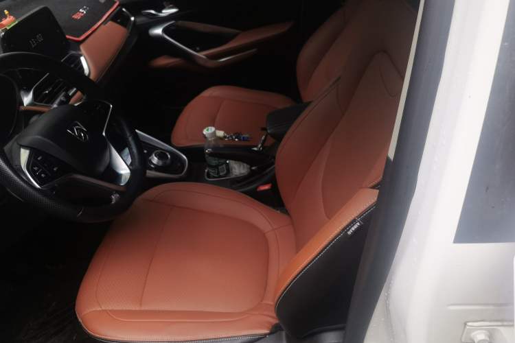 Used Baojun 510 2017 1.5L Automatic Luxury Model Left Front Seat