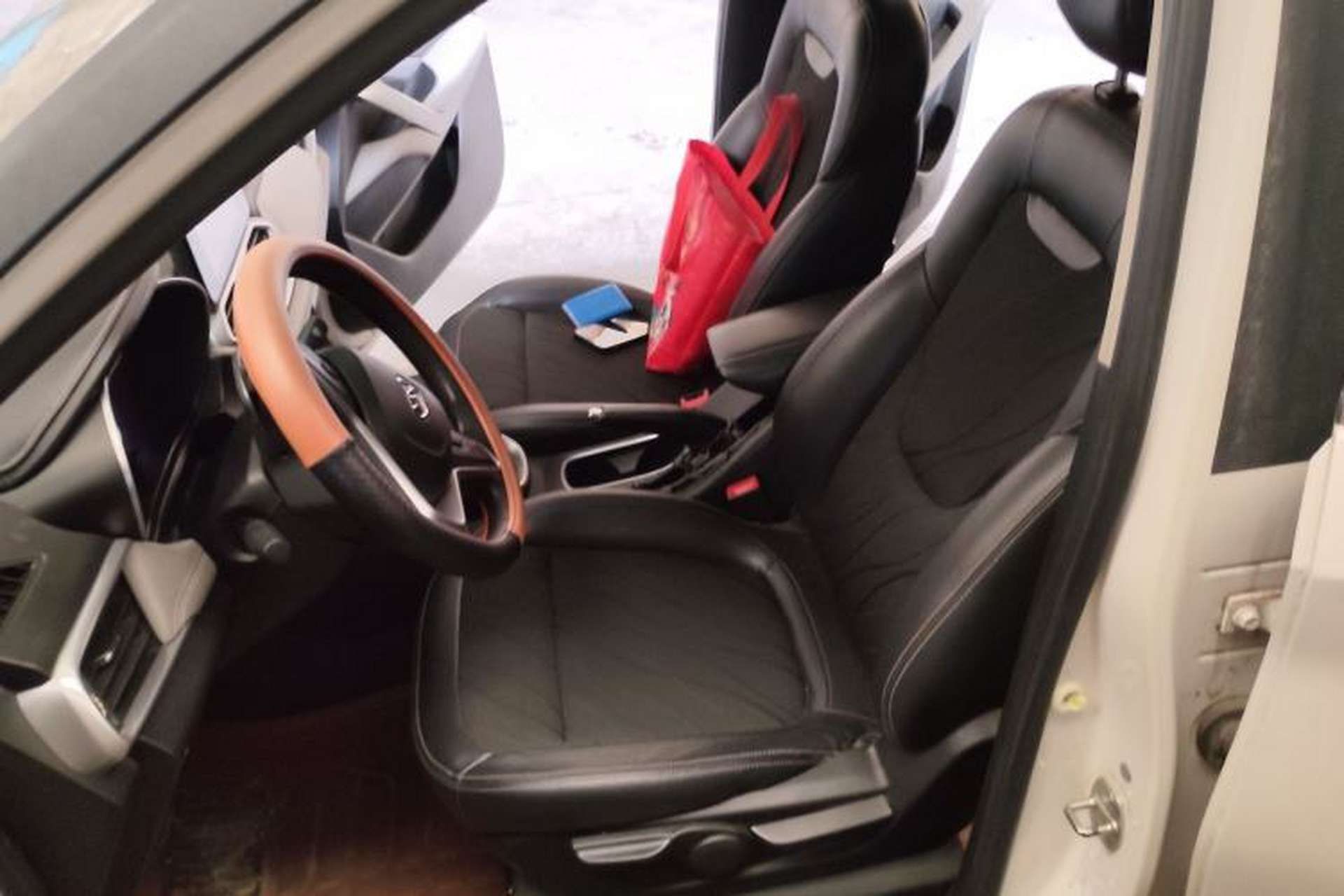 Used Baojun 510 2017 1.5L Automatic Fashion Model Left Front Seat