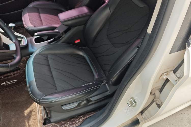 Used Baojun 510 2017 1.5L Manual Fashion Model Left Front Seat