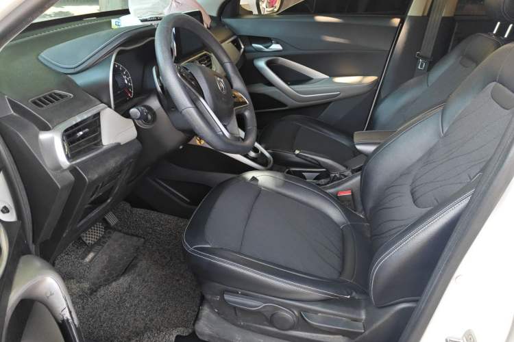 Used Baojun 510 2017 1.5L Automatic Fashion Model Left Front Seat
