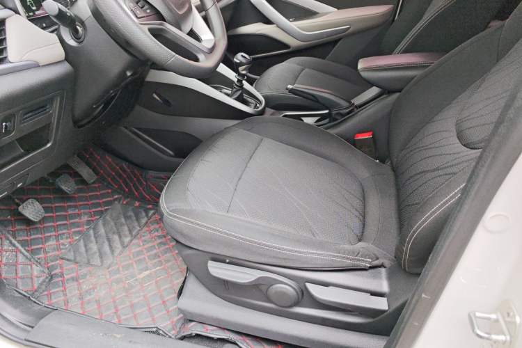 Used Baojun 510 2017 1.5L manual Comfort trim Left Front Seat