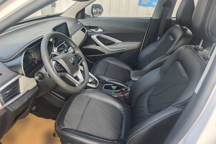 Used Baojun 510 2017 1.5L Automatic Fashion Model Left Front Seat
