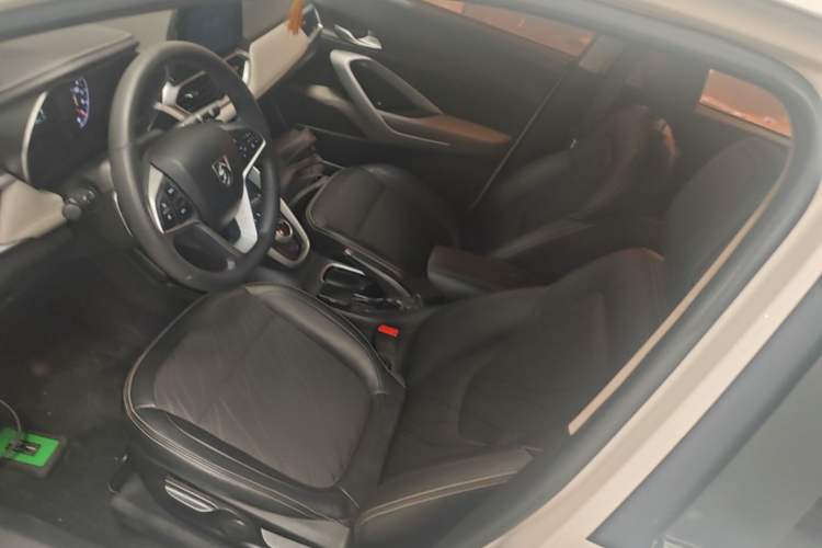 Used Baojun 510 2017 1.5L Automatic Fashion Model Left Front Seat