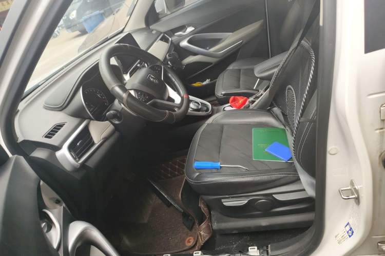 Used Baojun 510 2017 1.5L Automatic Fashion Model Left Front Seat