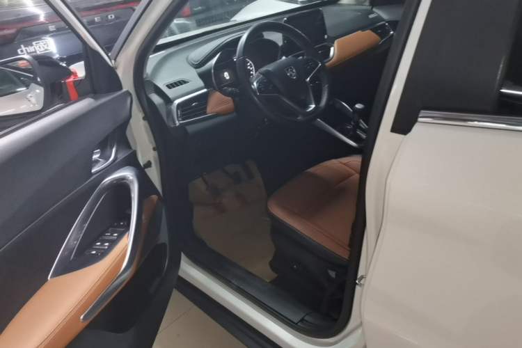 Used Baojun 510 2017 1.5L Manual Luxury Model Left Front Seat