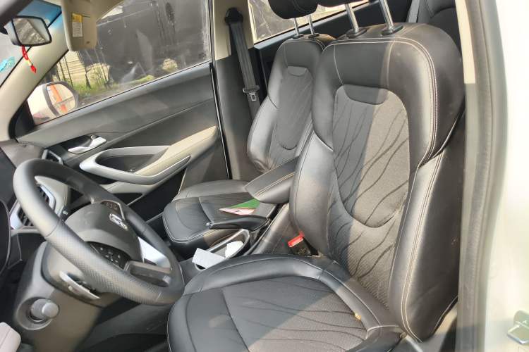 Used Baojun 510 2017 1.5L Automatic Fashion Model Left Front Seat