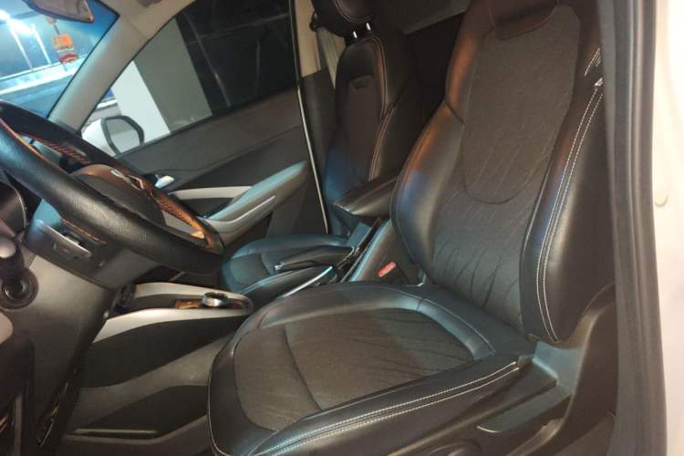 Used Baojun 510 2017 1.5L Automatic Fashion Model Left Front Seat