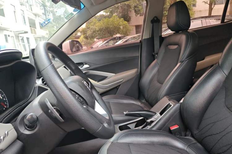 Used Baojun 510 2017 1.5L Automatic Fashion Model Left Front Seat