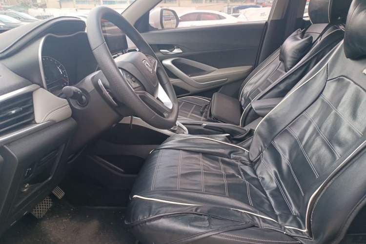 Used Baojun 510 2017 1.5L Automatic Fashion Model Left Front Seat