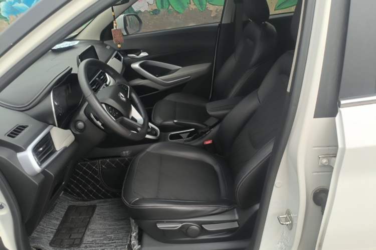 Used Baojun 510 2017 1.5L Automatic Fashion Model Left Front Seat