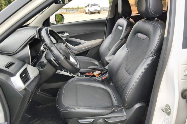 Used Baojun 510 2017 1.5L Automatic Fashion Model Left Front Seat