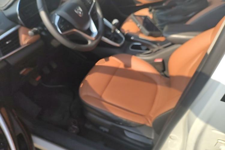 Used Baojun 510 2017 1.5L Manual Luxury Model Left Front Seat