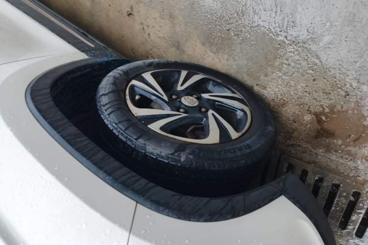 Used Baojun 510 2017 1.5L Manual Luxury Model Left Front Wheel Hub