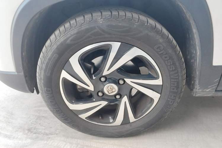 Used Baojun 510 2017 1.5L Automatic Luxury Model Left Front Wheel Hub