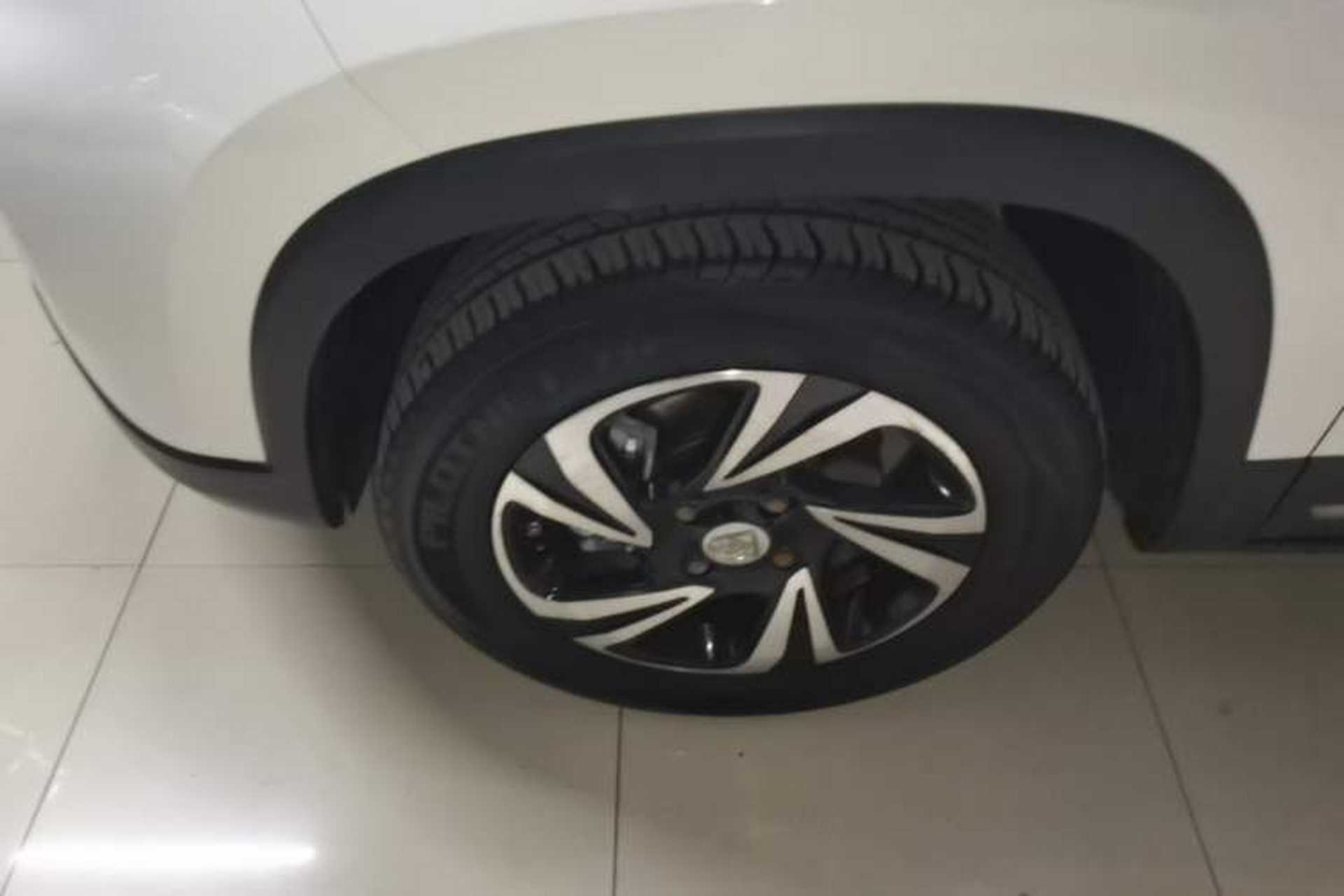 Used Baojun 510 2017 1.5L Manual Luxury Model Left Front Wheel Hub