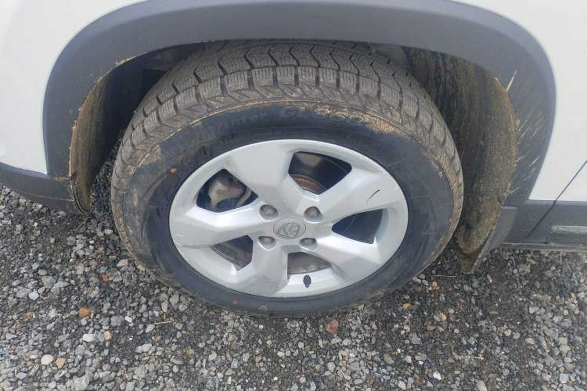 Used Baojun 510 2017 1.5L Automatic Fashion Model Left Front Wheel Hub