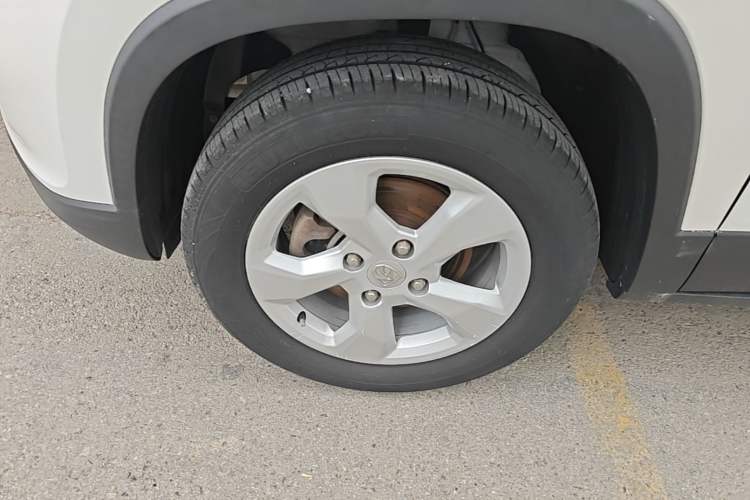 Used Baojun 510 2017 1.5L manual Comfort trim Left Front Wheel Hub