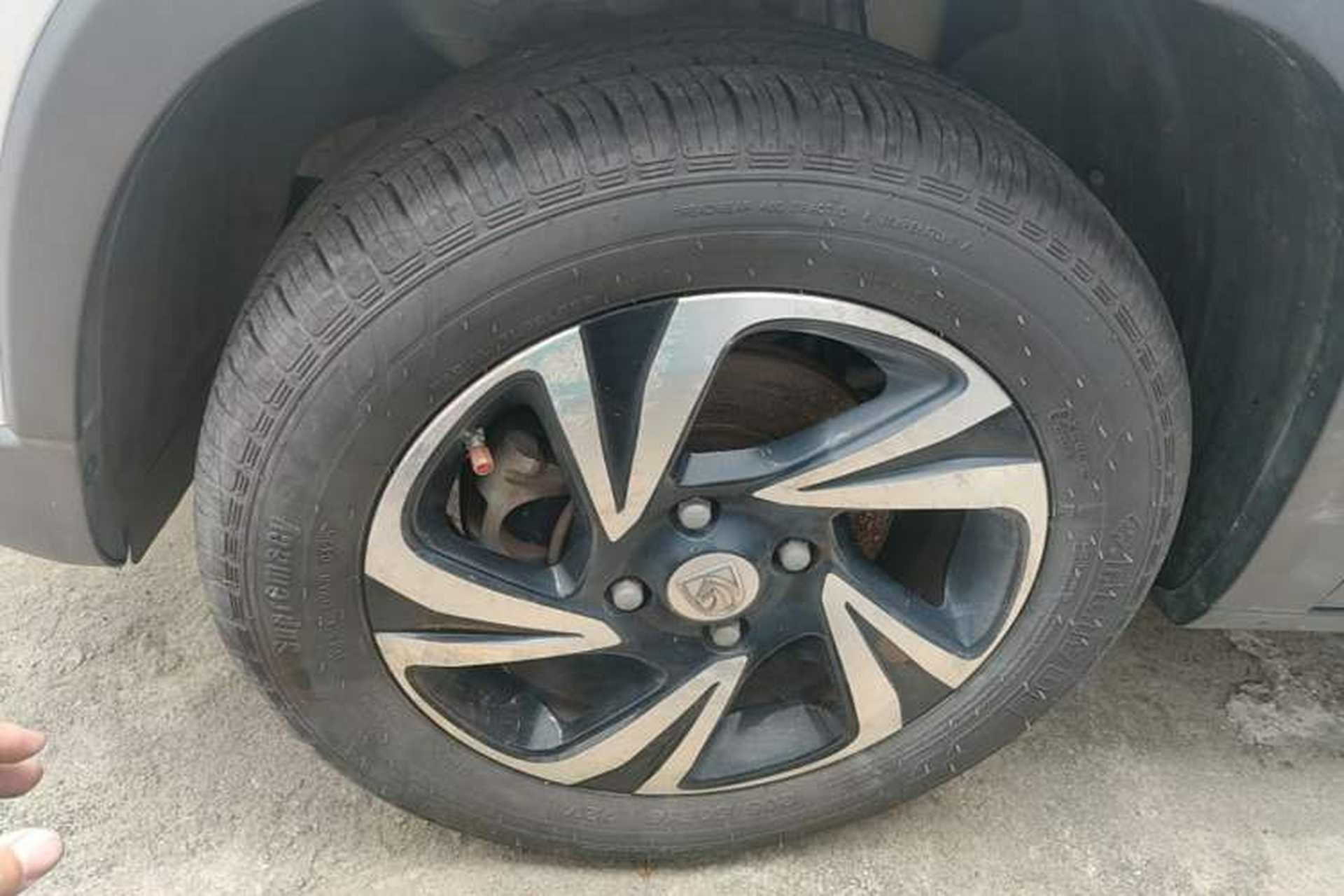 Used Baojun 510 2017 1.5L Automatic Luxury Model Left Front Wheel Hub
