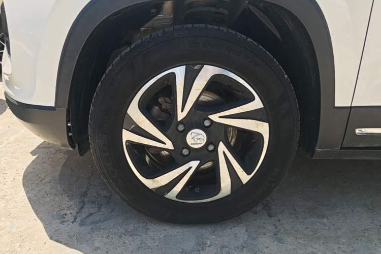 Used Baojun 510 2017 1.5L Manual Luxury Model Left Front Wheel Hub