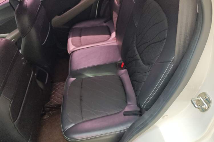 Used Baojun 510 2017 1.5L Manual Fashion Model Left Rear Seat