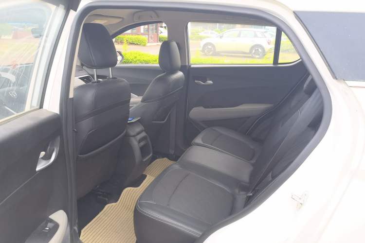 Used Baojun 510 2017 1.5L Manual Fashion Model Left Rear Seat