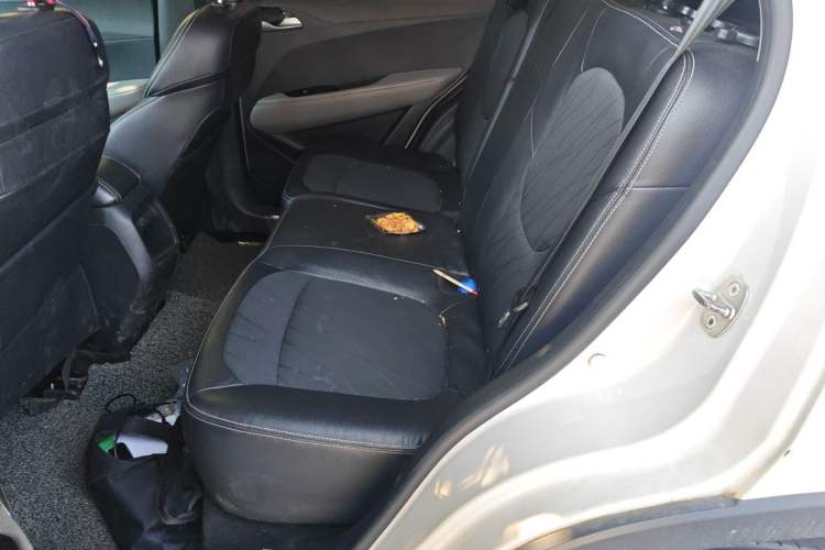 Used Baojun 510 2017 1.5L Automatic Fashion Model Left Rear Seat
