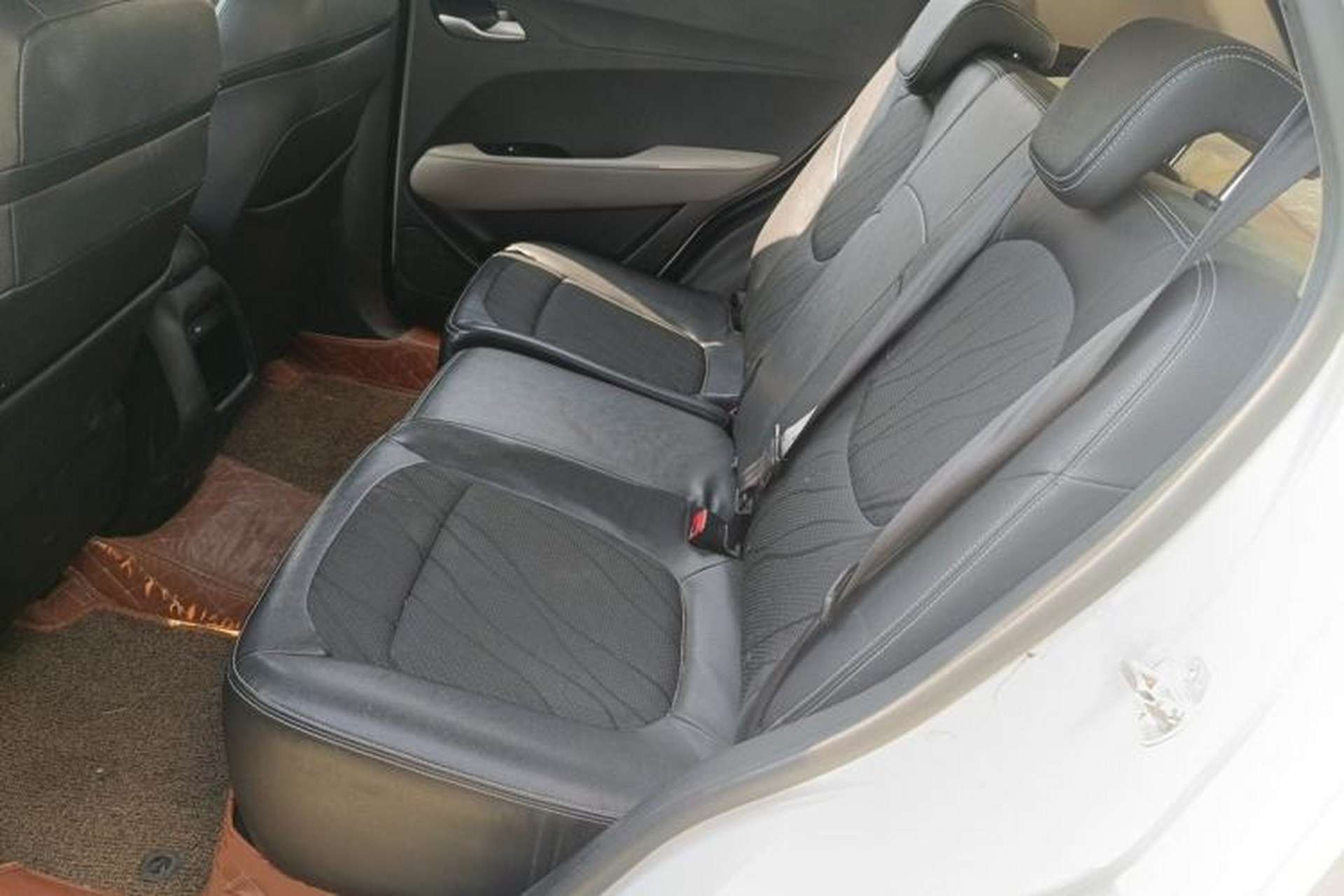 Used Baojun 510 2017 1.5L Manual Fashion Model Left Rear Seat