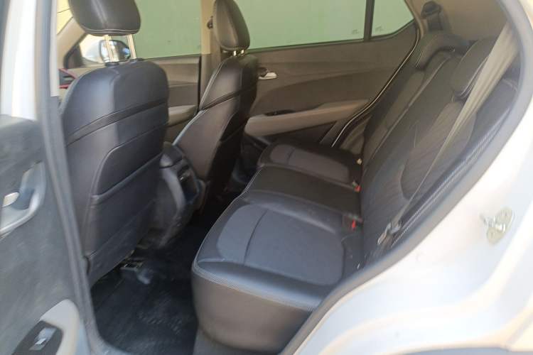 Used Baojun 510 2017 1.5L Automatic Fashion Model Left Rear Seat
