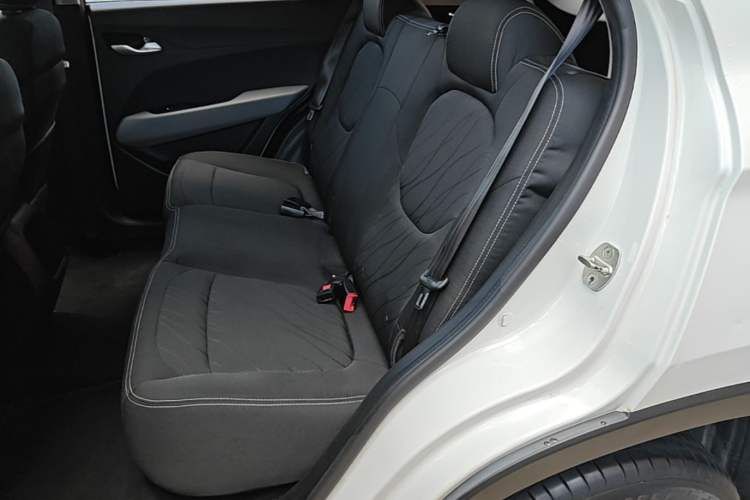 Used Baojun 510 2017 1.5L manual Comfort trim Left Rear Seat