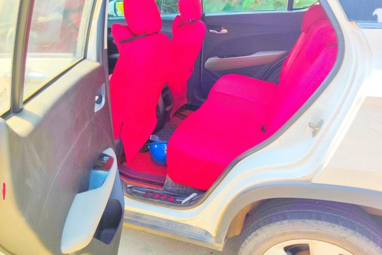 Used Baojun 510 2017 1.5L Automatic Fashion Model Left Rear Seat