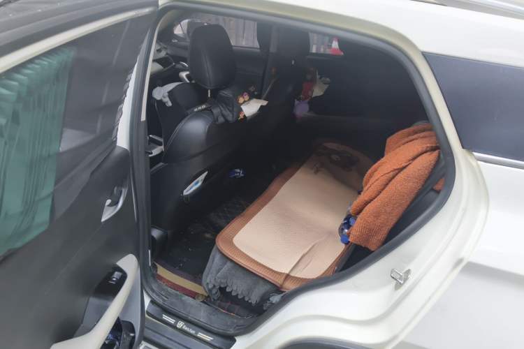 Used Baojun 510 2017 1.5L Automatic Fashion Model Left Rear Seat
