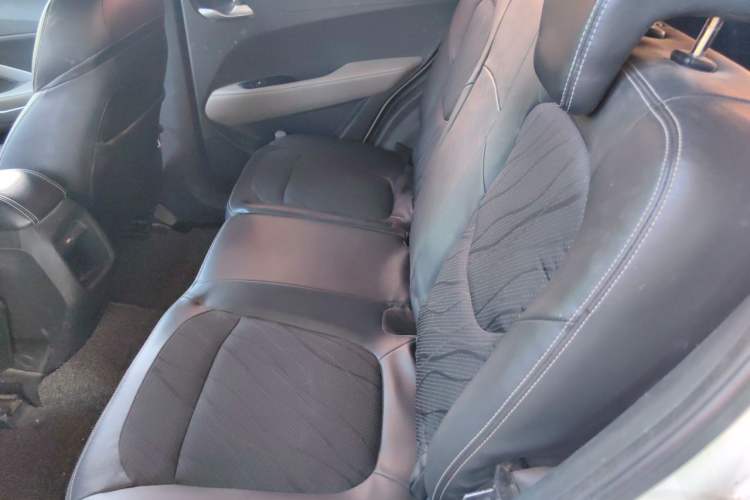 Used Baojun 510 2017 1.5L Manual Fashion Model Left Rear Seat